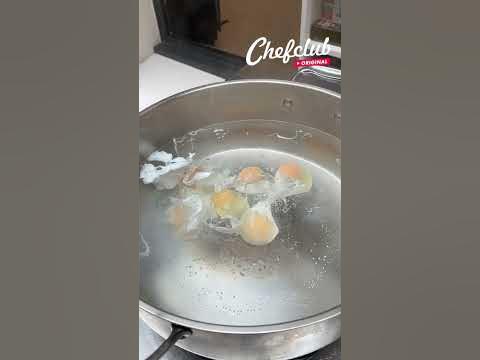 🥚 Perfectly Poached Eggs #SHORTS - YouTube