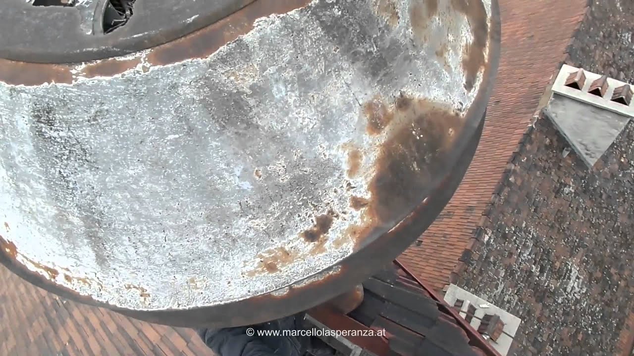 Verbliebene Luftschutzsirene in Wien - 2013