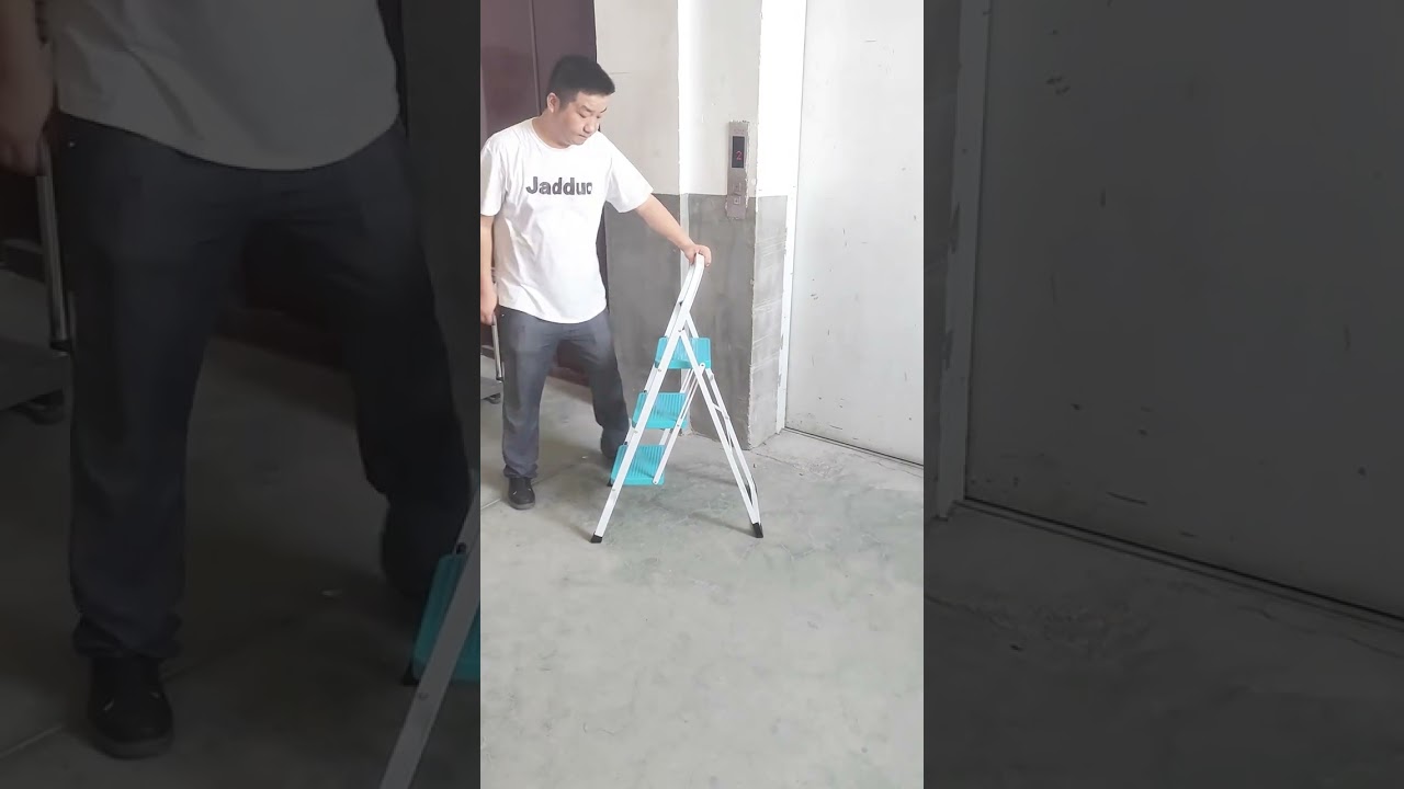 H362 Iron ladder square tube white step blue