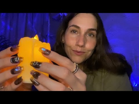 ASMR Enfócate en la luz ✨ | diferentes triggers de luz, soft spoken y sonido de fogata de fondo