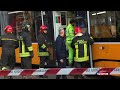 Milano, tram deragliato: il conducente sarebbe stato al telefono pochi secondi prima dello schianto
