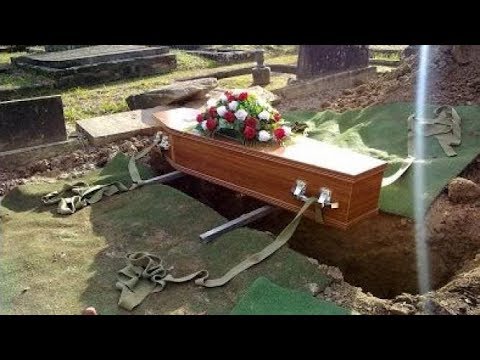 Video: Je Možné, Aby Těhotné ženy Chodily Na Hřbitov, Pohřeb A Vzpomínkové Akce