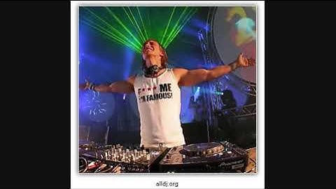 Thumbnail of David Guetta   Sexy Bitch feat  Akon Chuckie & Lil Jon Remix
