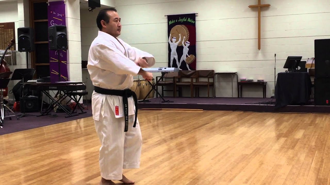 Shito-ryu Unshu - YouTube