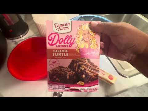 DOLLY PARTON BROWNIE MIX TUTORIAL