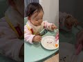 ミカンを食べる生後11ヶ月の赤ちゃん #shorts #赤ちゃん #baby #marin_movies