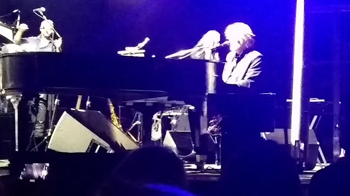 HALL & OATES - "Sara Smile" - Breese Stevens Field...