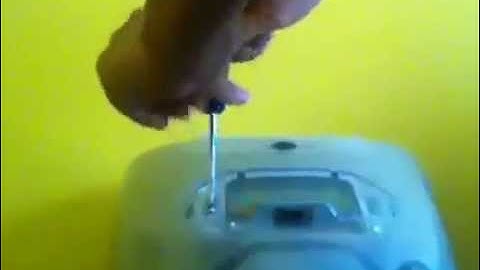 How to take apart an iMac G3