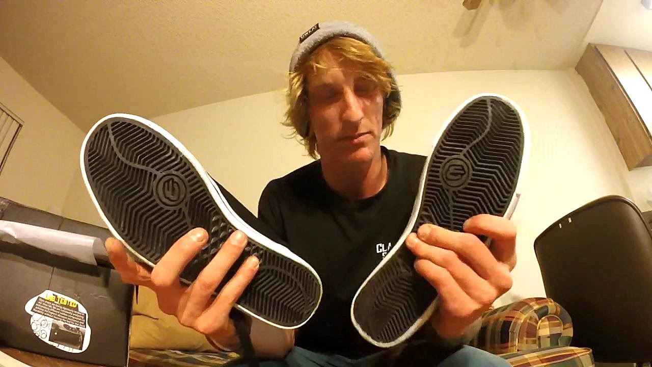 How to Break Shoes in - YouTube