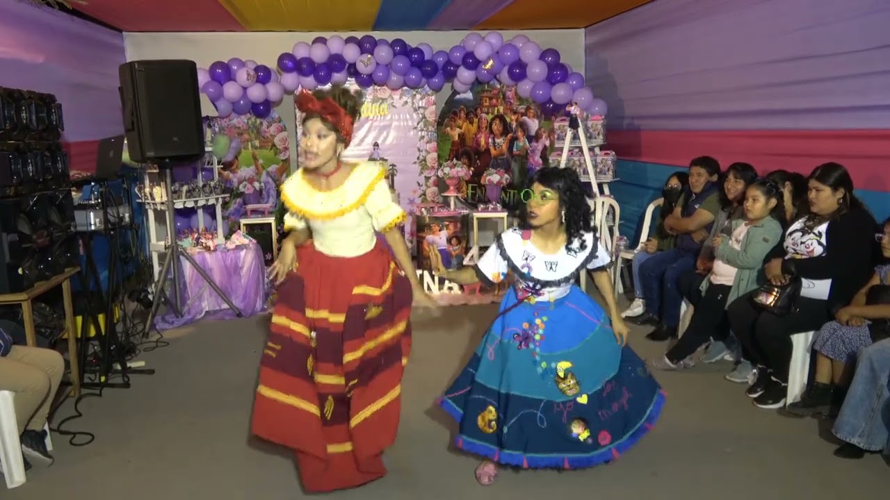 Show de la Familia Madrigal #encanto #isabellamadrigal #mirabelmadrigal (Valentina en sus 4 Añitos)