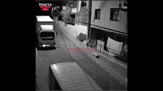 İzmir'deki deprem anı kameralarda (4 Kasım 2022 İzmir depremi)