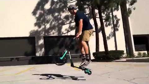 Razor DeltaWing   Ride Video