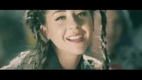 Nicole Cherry feat. Mohombi - Vive la vida (Official Video)