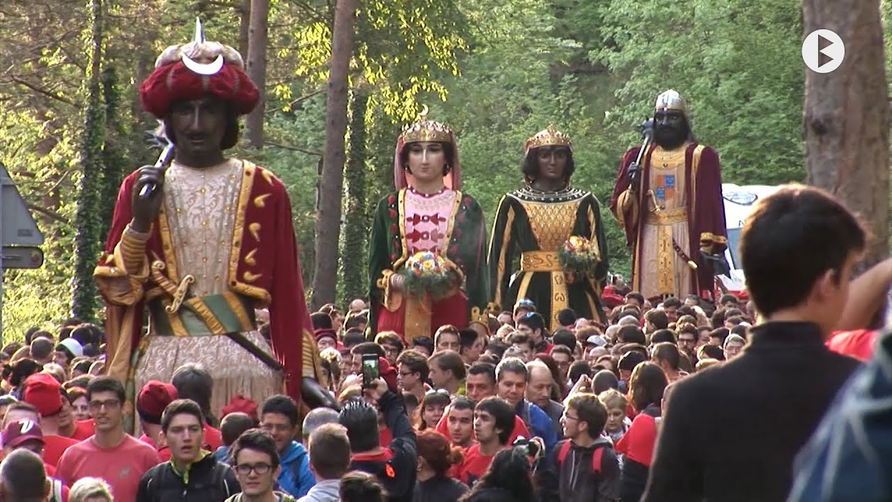Pujada dels Gegants de  La Patum a Queralt (2016)