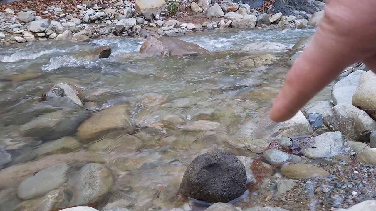 Derelerde Eğer Böyle Siyah Kayalar Varsa!.......