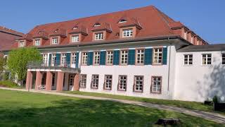 Walking Tour Bavaria: Lovely Park and Castle