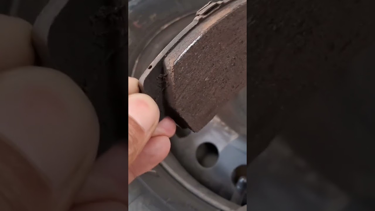 Brake pad replacing Kwid RXT 1.0L