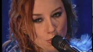 Tori Amos - Silent All These Years - Oxygen Concert 2003 chords