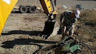 Beko,Loder,Kırıcısı,Nasıl,Takılır,The Backhoe Loader, Crusher, How Attached