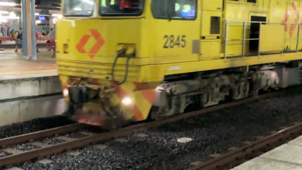 Aurizon freight train