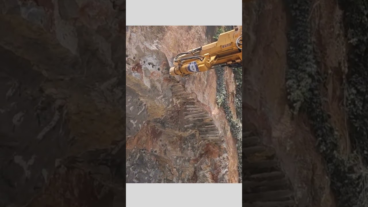 Splitting process of tunnel hard rock with static hydraulic press