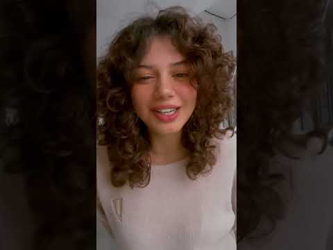 بحبك انت وجاي بحبك انت ورايح بحبك يا هناي بكل المطارح