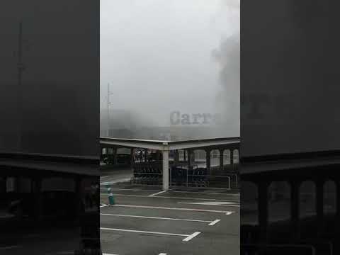 Incendio en el Carrefour del Alisal