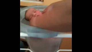 Tessa In De Tummytub