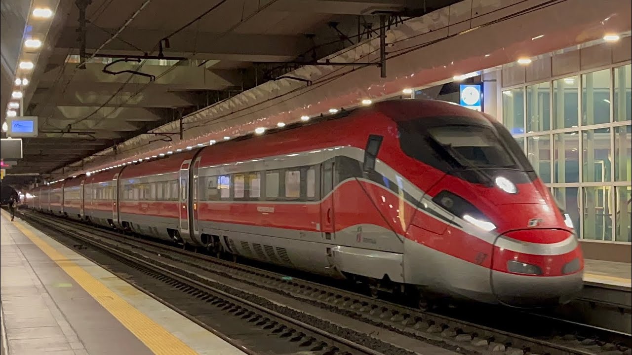 Treni Alla Stazione Di Bologna Centrale AV Sotterranea ( Arrivi