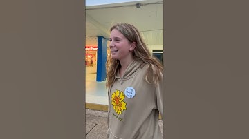 teaching people how to make pinback buttons ⚙️😁 #zachriddleart #fiftyfiftee50tour #buttonpress