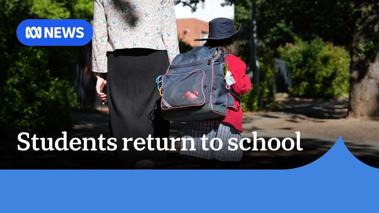 More schools to reopen in Canberra as coloured sand clean-up continues | ABC NEWS