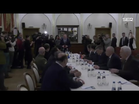 Comienza en el Gomel (Bielorrusia) la mesa de negociación entre Rusia y Ucrania