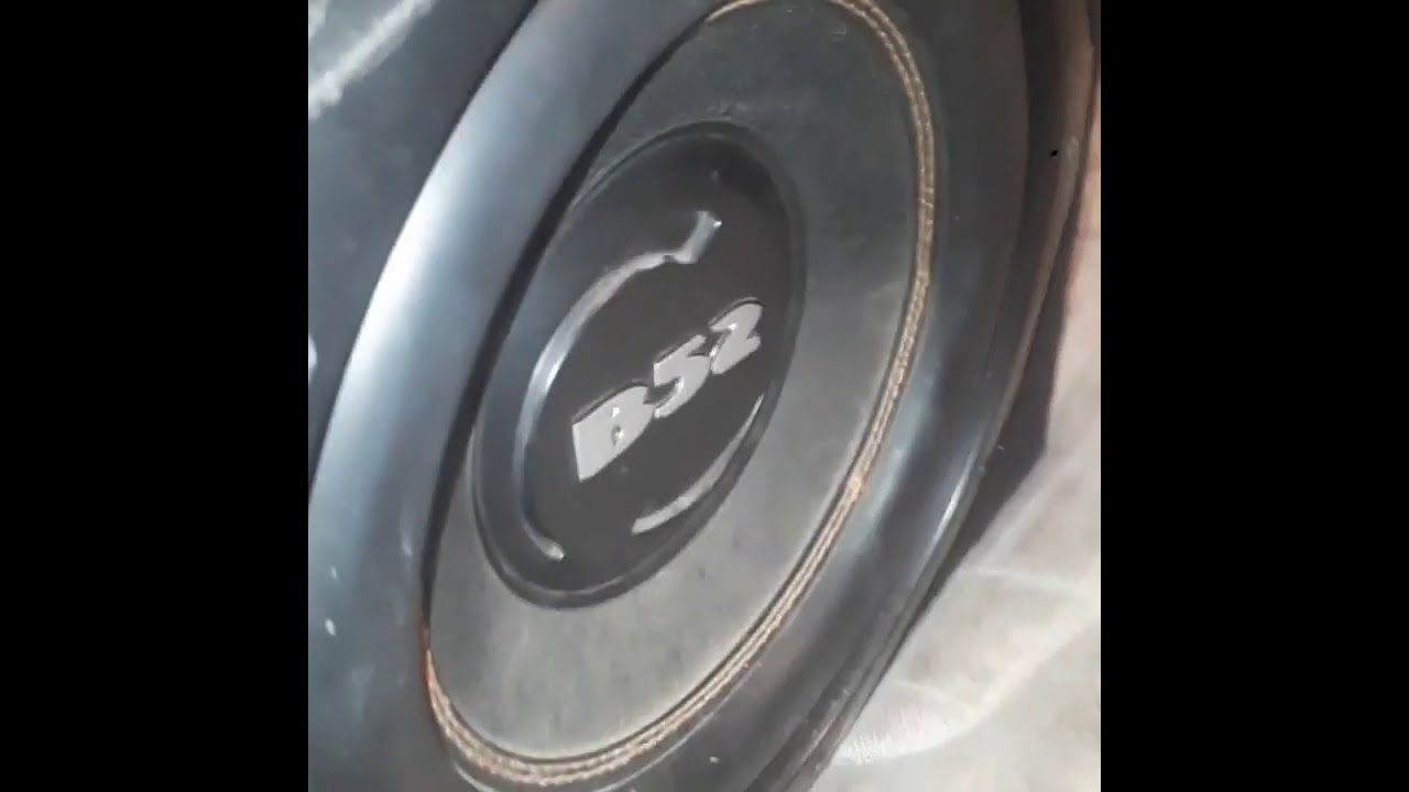 SUBWOOFER B-52 10 pulgadas d4 - YouTube