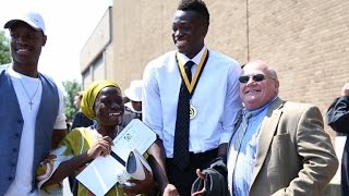 Students raise money to get mom to graduation