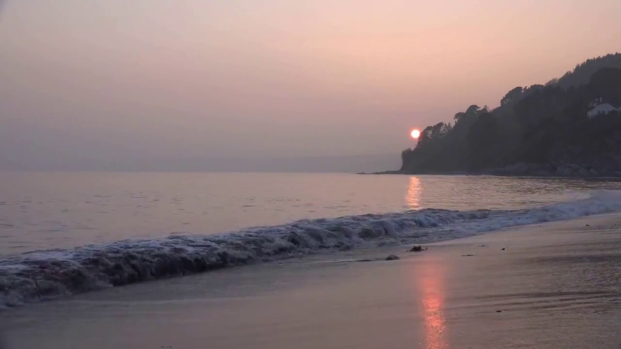Sleduj Fort Road - Lost na YouTube Sleduj Fort Road - Lost na YouTube