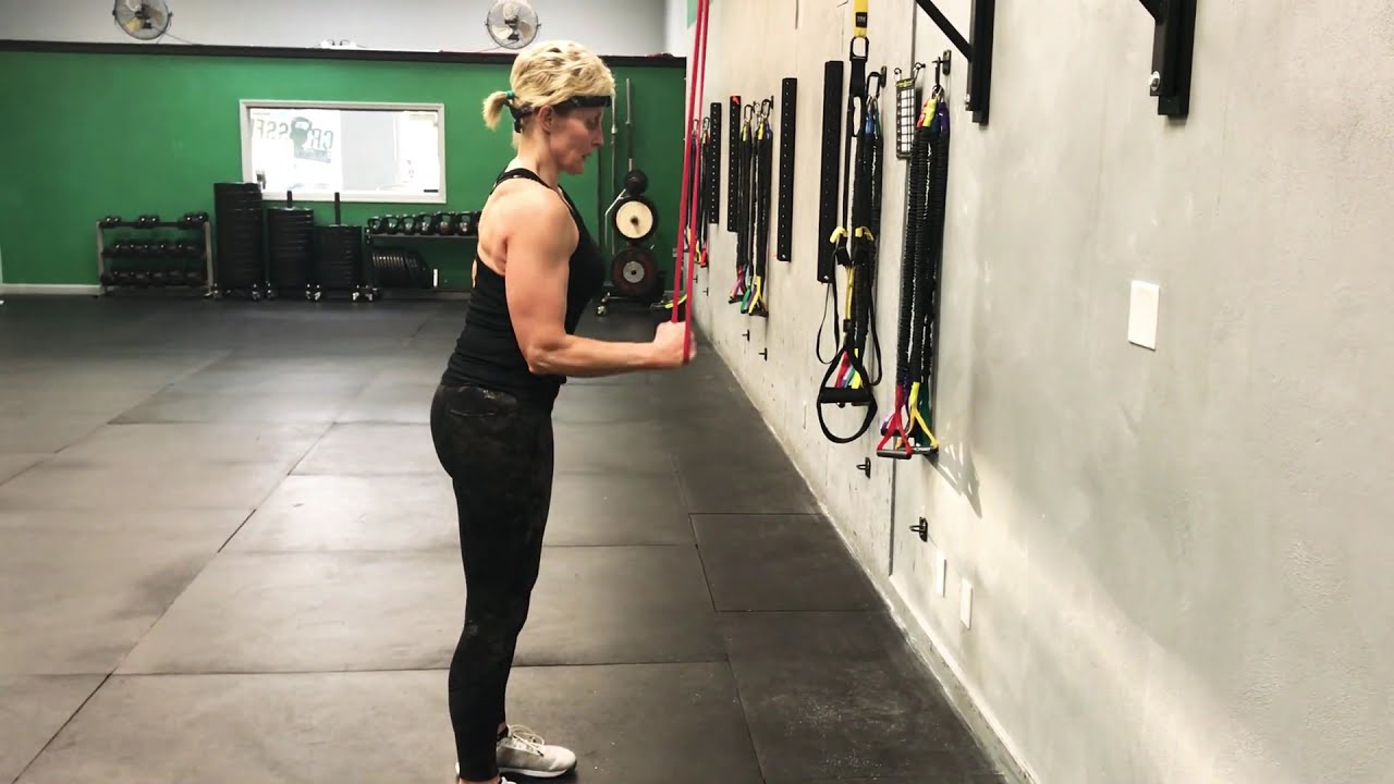Single Arm Banded Tricep Pushdown - YouTube