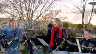 LostN'Found performing U2 Cover "It's a Beautiful Day" (Lori Bango - Vocals)