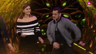 Bigg Boss 17 | Salman Khan, Tiger Shroff, Kriti Sanon Performance | Now Streaming Free | JioCinema