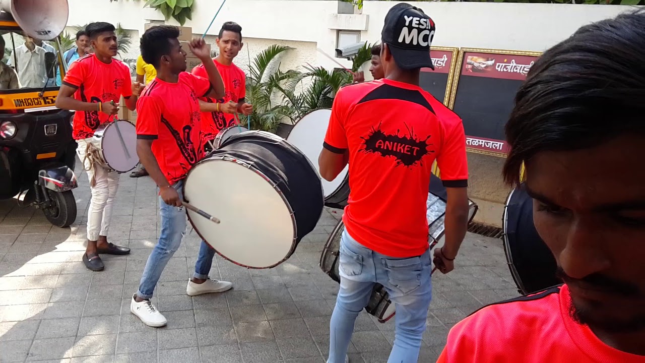 Star.. Nashik ....dhol.. enjoy.. with group.