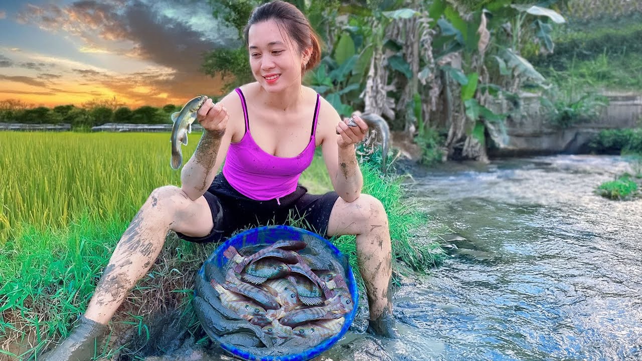 Catching Big Fish in the Countryside | Gardening, Fruit Harvesting and Rustic Cooking