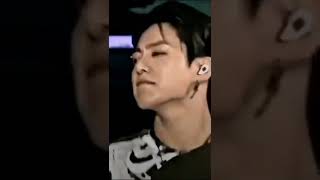 jin killing head shaking 😍😍😍😍😍😍😍😍💜💜💜💜