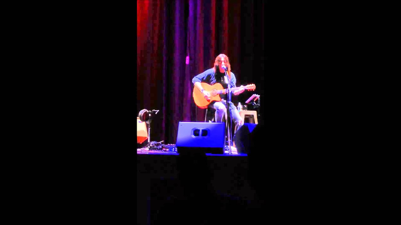 Ver Michael Sweet - Living on a Prayer - Lee Theater - Pennington Gap no YouTube Ver Michael Sweet - Living on a Prayer - Lee Theater - Pennington Gap no YouTube