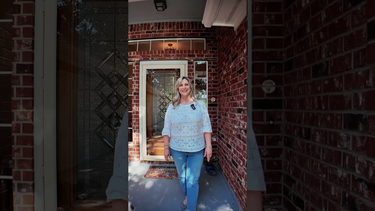 OPEN HOUSE - 2103 Carriage Run W. | Country Living, Big City Amenities! #shorts