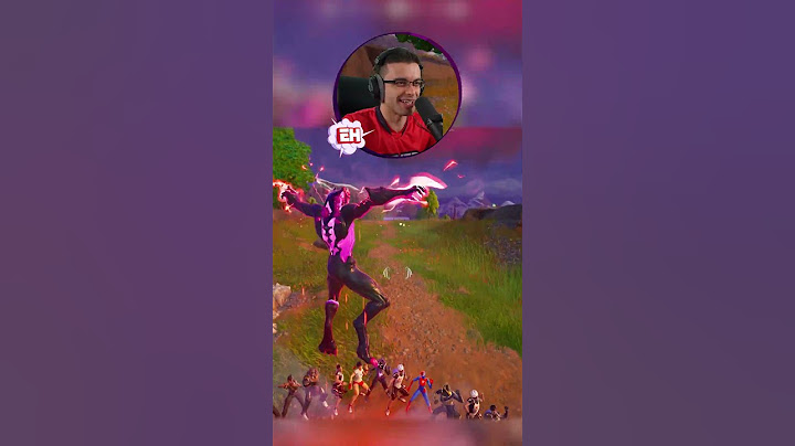 100 Players vs 1 Cheerleader