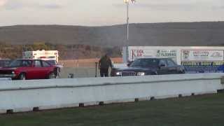 Stock 2006 Chrysler 300 SRT8 1/4 mile drag racing