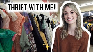 Thrift With Me for Items to Resell on Poshmark for a Profit!! $2 Day Family Thrift Outlet in Houston