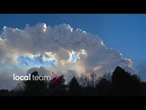 Etna, eruzione 2 marzo 2021: il timelapse della nube di cenere