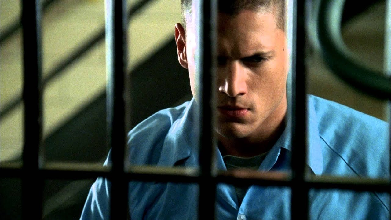 Амори ноласко побег. Побег 1 100. Побег 1 100. Побег 2005. Уэнтуорт миллер с парнем.