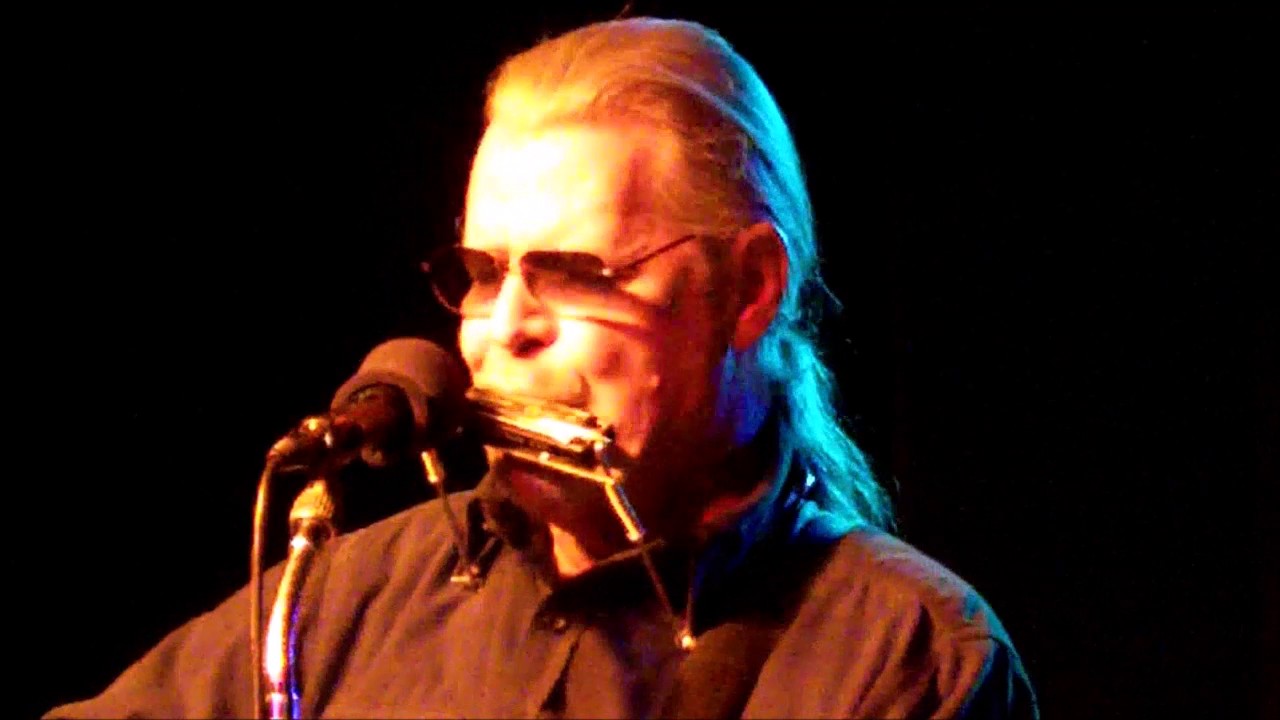 Hans Olson @ The AMEHOF Hall ~ Hans Olson ~  "Who's Trying To Run My Life" ~ 2016