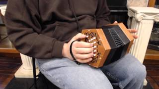 Www.libertybellows.com email: web@libertybellows.com trinity college
c-g anglo concertina 3" 15/15 3lbs reeds 1/1 m, registers 0/0
beautiful cherry wood fini...